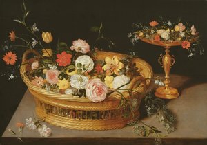 Een Mand met Bloemen met een Zilveren Vergulde Tazza
